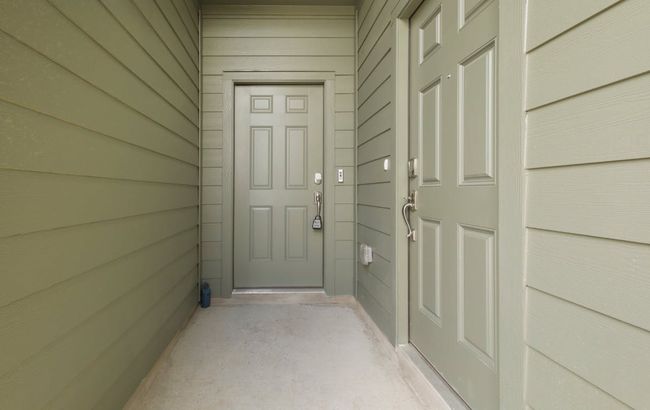 View of exterior entry | Image 5