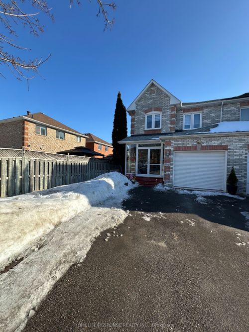 89 Ravenscliffe Crt, Brampton, ON, L6X4N9 | Card Image