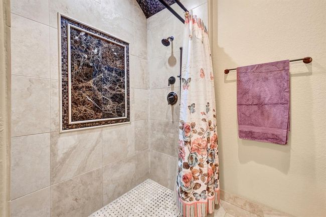 Walk-in shower | Image 35