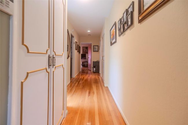 1st fl Hallway | Image 20