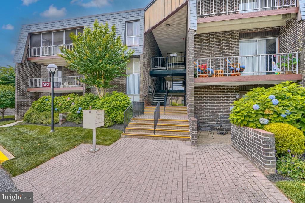 Residential in PIKESVILLE 4