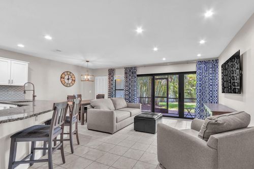 106v5-1605 S Us Highway 1, Jupiter, FL, 33477-8436 | Card Image