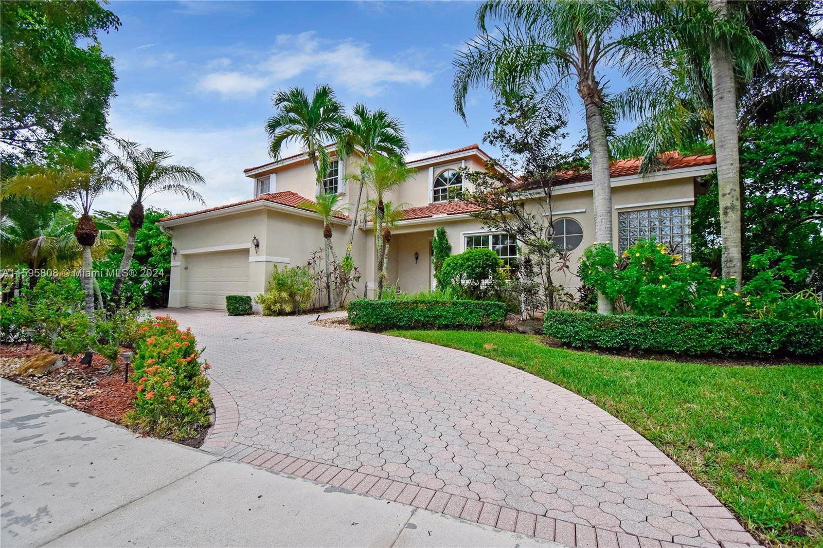 Stonemont Dr, Weston, FL 33326