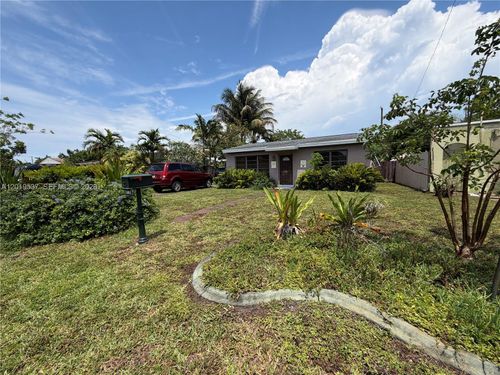 1001 N 31st Ct, Hollywood, FL, 33021-5510 | Card Image