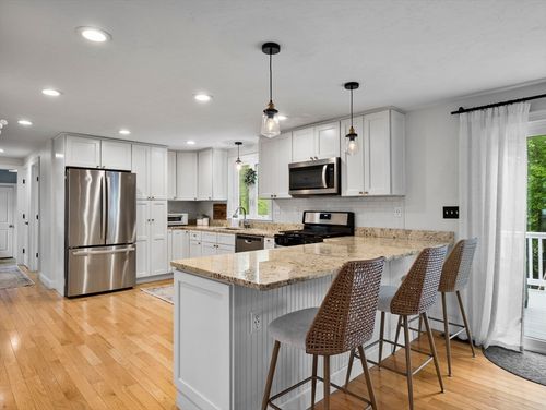 29 Country Way, Kingston, MA, 02364-1024 | Card Image