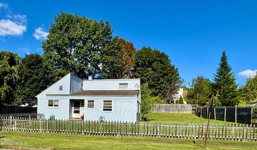 46 Bossidy Dr, Pittsfield, MA, 01201-2702 | Card Image