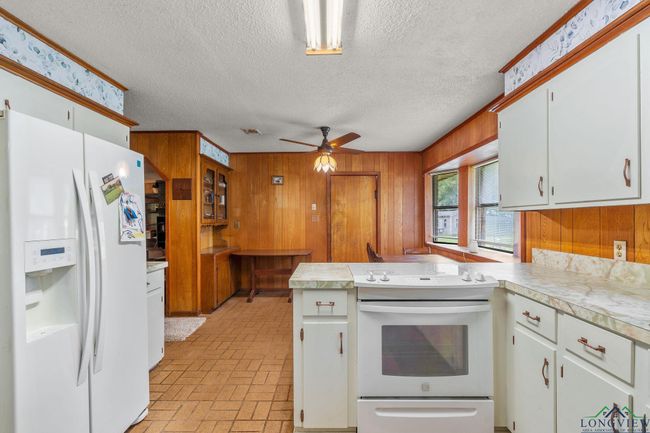 8103 Us Highway 259 N, House other with 4 bedrooms, 3 bathrooms and null parking in Omaha TX | Image 32