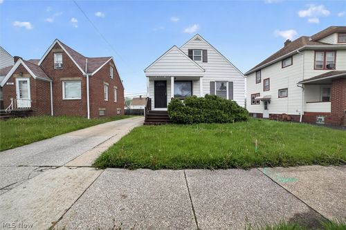 10721 Plymouth Ave, Garfield Heights, OH, 44125-2701 | Card Image