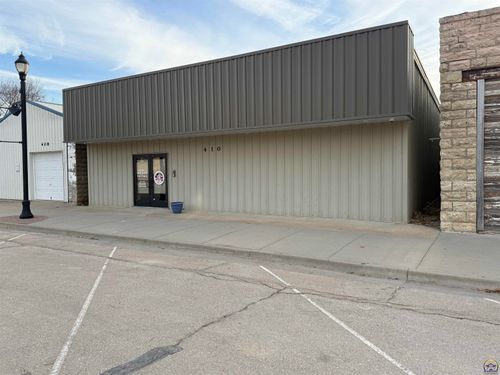 410 Main St, Rossville, KS, 66533-9001 | Card Image