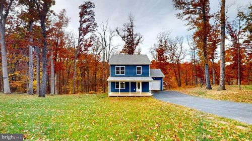 131 Chrissys Cir, Harpers Ferry, WV, 25425-4647 | Card Image