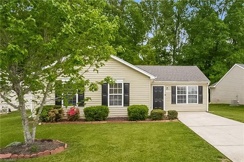 1928 Briar Run Dr, Greensboro, NC, 27405-9677 | Card Image
