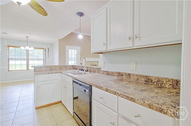 46 Prospect Loop, House other with 4 bedrooms, 2 bathrooms and null parking in midway GA | Image 6