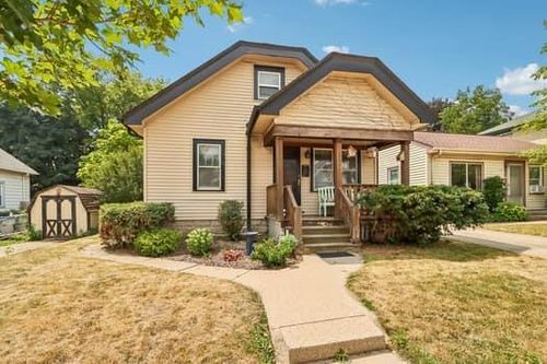 7631 W Center St, Milwaukee, WI, 53222 | Card Image