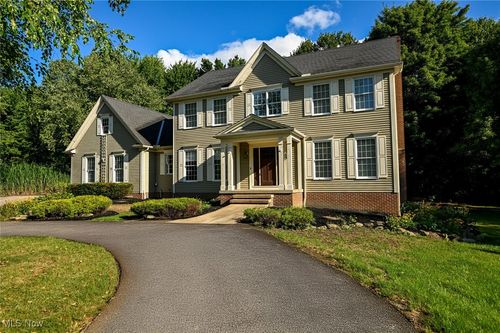 990 Whisperwood Ln, Aurora, OH, 44202-7766 | Card Image
