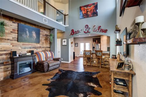 4-2101 Rivers Edge Way, Austin, TX, 78741-3365 | Card Image