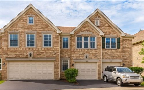 1238 Christine Ct, Vernon Hills, IL, 60061-3604 | Card Image