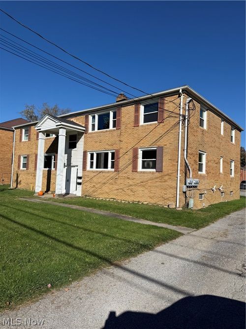 2-1978 Boardman Poland Rd, Youngstown, OH, 44514-1952 | Card Image