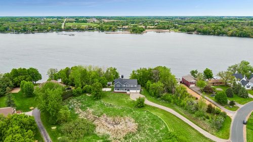 4704 S Lake Sarah Dr, Independence, MN, 55359-8728 | Card Image