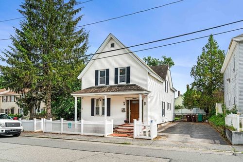 17 Sutherland St, Lowell, MA, 01850-1228 | Card Image