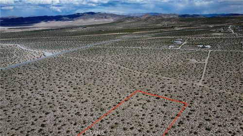 711 Last Mile Rd, Landers, CA, 92285 | Card Image