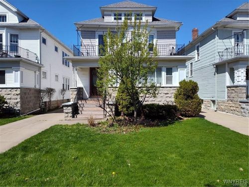 300 N Park Lower Unit Avenue, Buffalo, NY, 14216 | Card Image