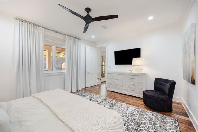 290 Seabreeze Blvd | Image 25