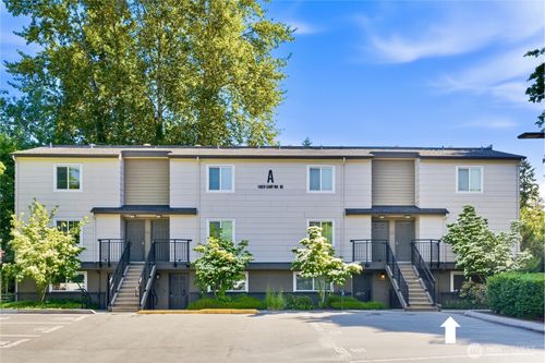 a104-15829 Ne Leary Way, Redmond, WA, 98052-4300 | Card Image