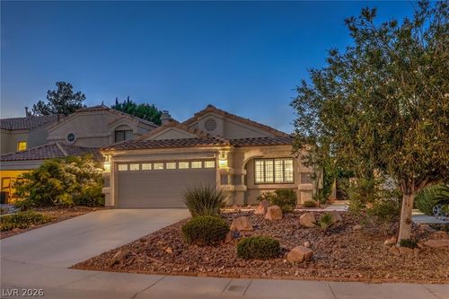 9532 Sunken Reef Cir, Las Vegas, NV, 89117-0221 | Card Image