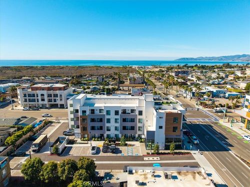 301-402 W Grand Ave, Grover Beach, CA, 93433-2030 | Card Image