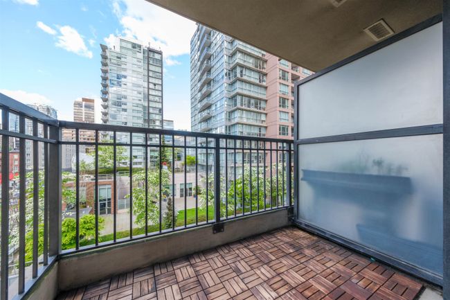 702 - 989 Richards Street, Condo with 1 bedrooms, 1 bathrooms and 1 parking in Vancouver BC | Image 9