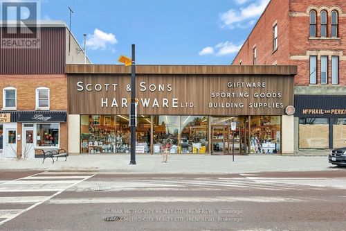 150 Raglan St S, Renfrew, ON, K7V1R1 | Card Image