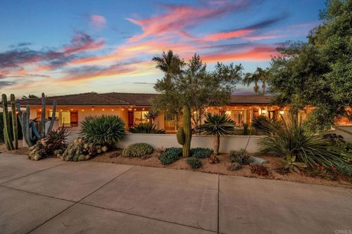 560 Rancho Camino, Fallbrook, CA, 92028-9093 | Card Image