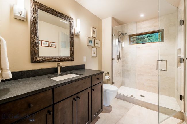 Upper level guest bathroom. | Image 41