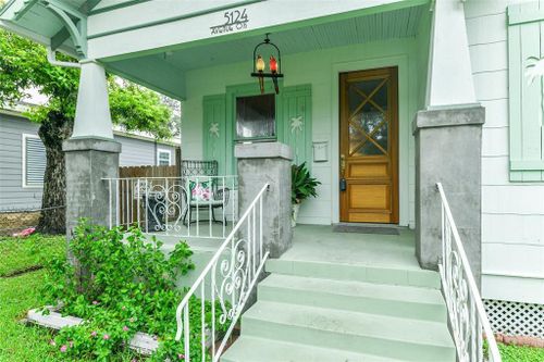 5124 Avenue O 1/2, Galveston, TX, 77551 | Card Image