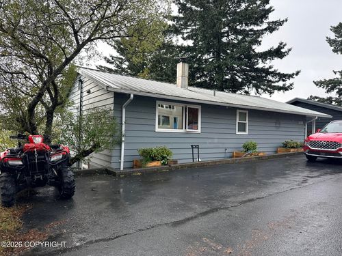 1120 Steller Way, Kodiak, AK, 99615-6492 | Card Image
