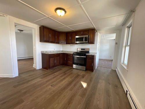 2-304 Cumberland Rd, Lowell, MA, 01850-1432 | Card Image