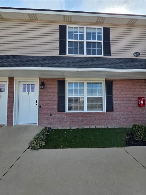 3-2302 Se Jayel Ter, Bentonville, AR, 72712-6186 | Card Image