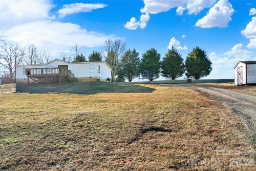 150 Pasture Trl, Rutherfordton, NC, 28139-7918 | Card Image