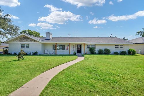 2704 L St, Midland, TX, 79705-7418 | Card Image