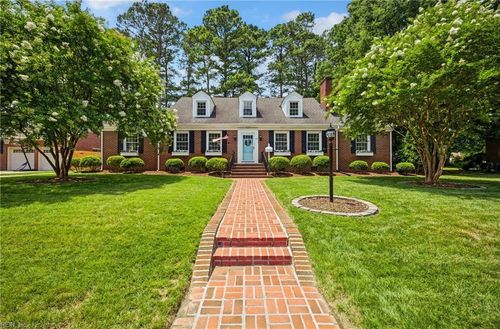 519 Jones St, Suffolk, VA, 23434-4917 | Card Image