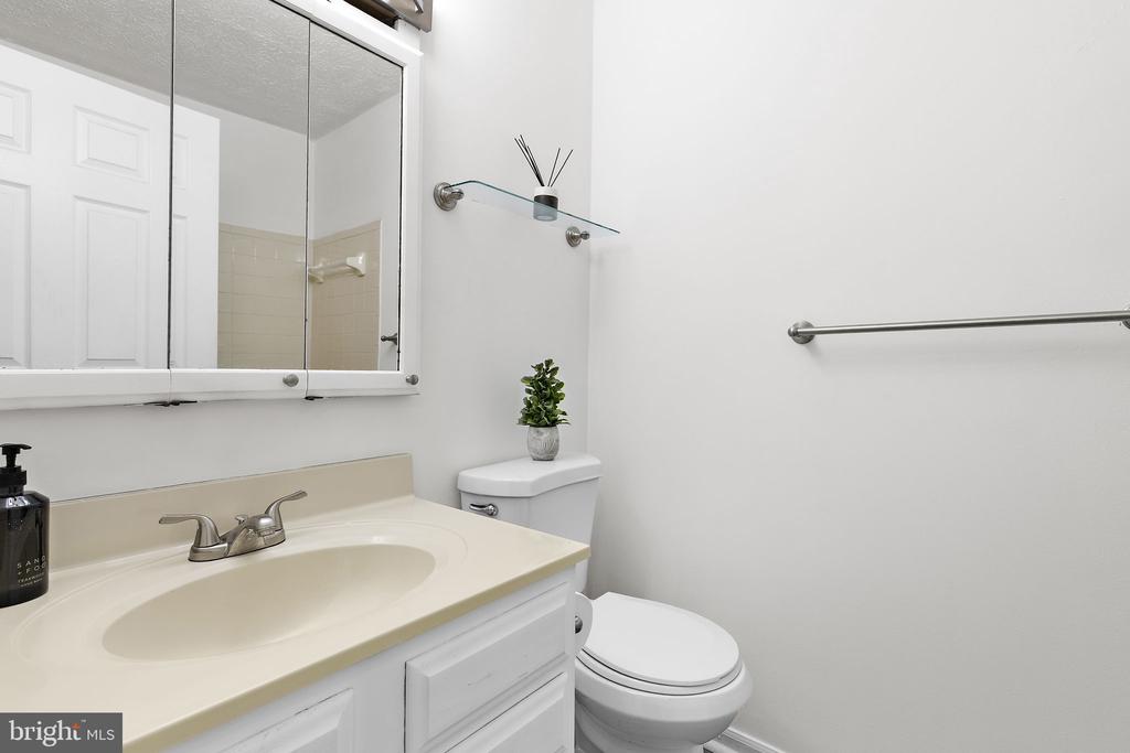 Residential in EDGEWOOD 3