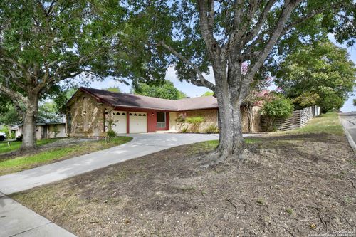 8021 Harper Valley St, Live Oak, TX, 78233-2406 | Card Image