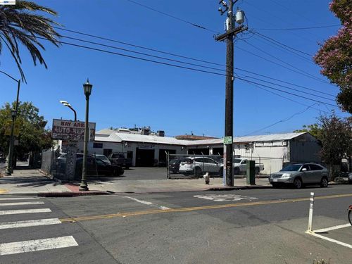 550 E 12th St, Oakland, CA, 94606-2907 | Card Image