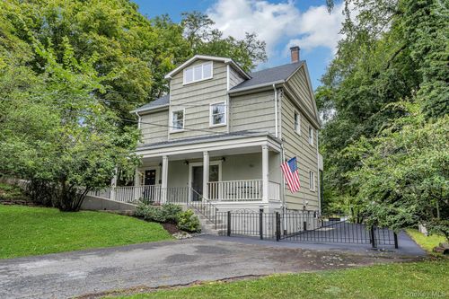156 Florence Ave, White Plains, NY, 10607-1451 | Card Image