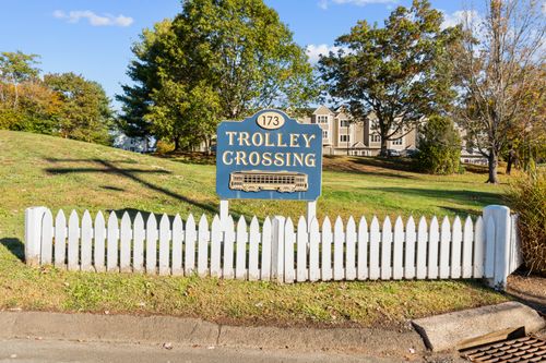 unit-609-173 Russo Ave, East Haven, CT, 06513-2757 | Card Image