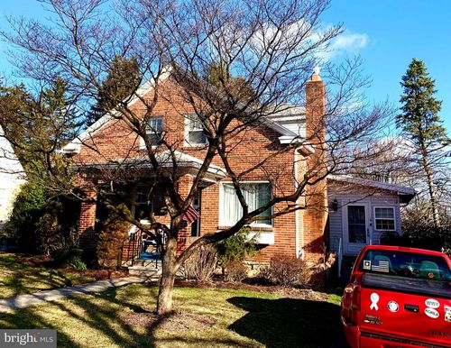 611 N Wyomissing Blvd, READING, PA, 19610-1759 | Card Image