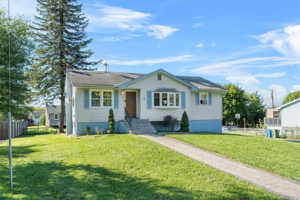Polly Kay Dr, Middletown, NY 10940