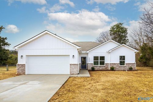 6413 Creighton Ave Nw, Huntsville, AL, 35810-1354 | Card Image