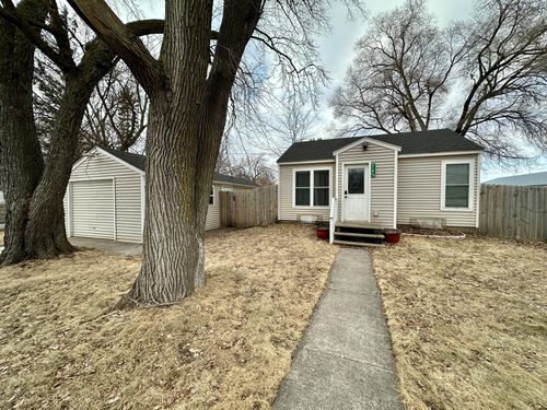 210 1/2 1st Ave Nw, Isanti, MN, 55040-7360 | Card Image