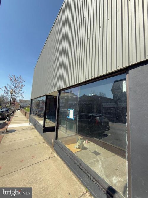 331 Main St, ROYERSFORD, PA, 19468-2312 | Card Image